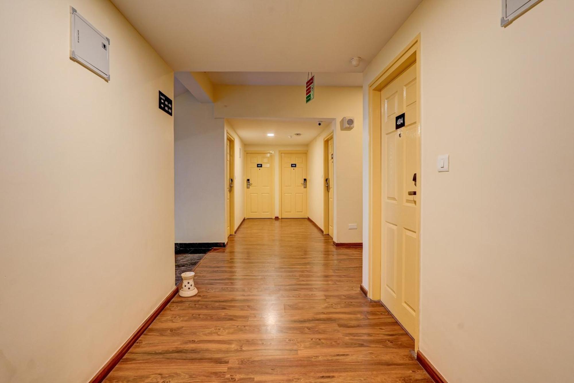 Townhouse 076 Hebbal Hotel Bangalore Luaran gambar