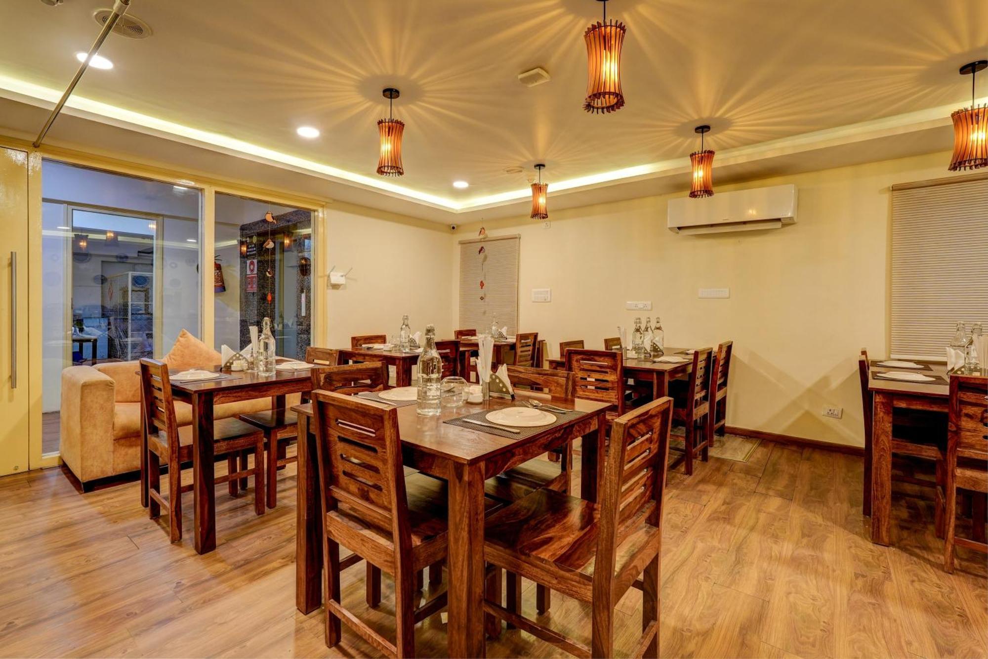 Townhouse 076 Hebbal Hotel Bangalore Luaran gambar