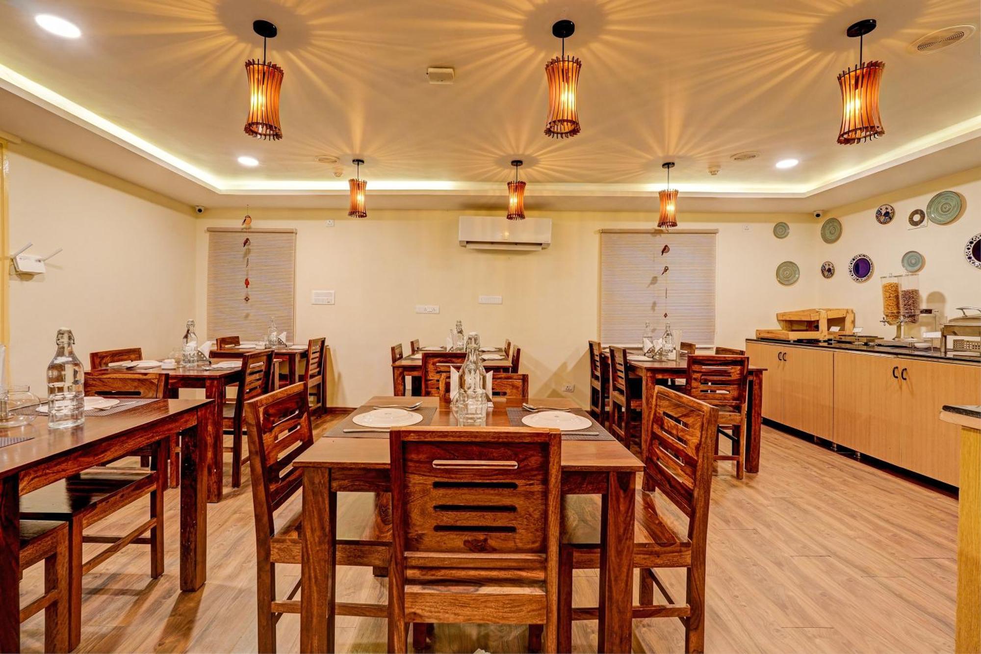 Townhouse 076 Hebbal Hotel Bangalore Luaran gambar
